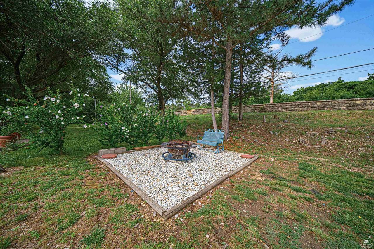 902 South Webster, Junction City, KS 66441