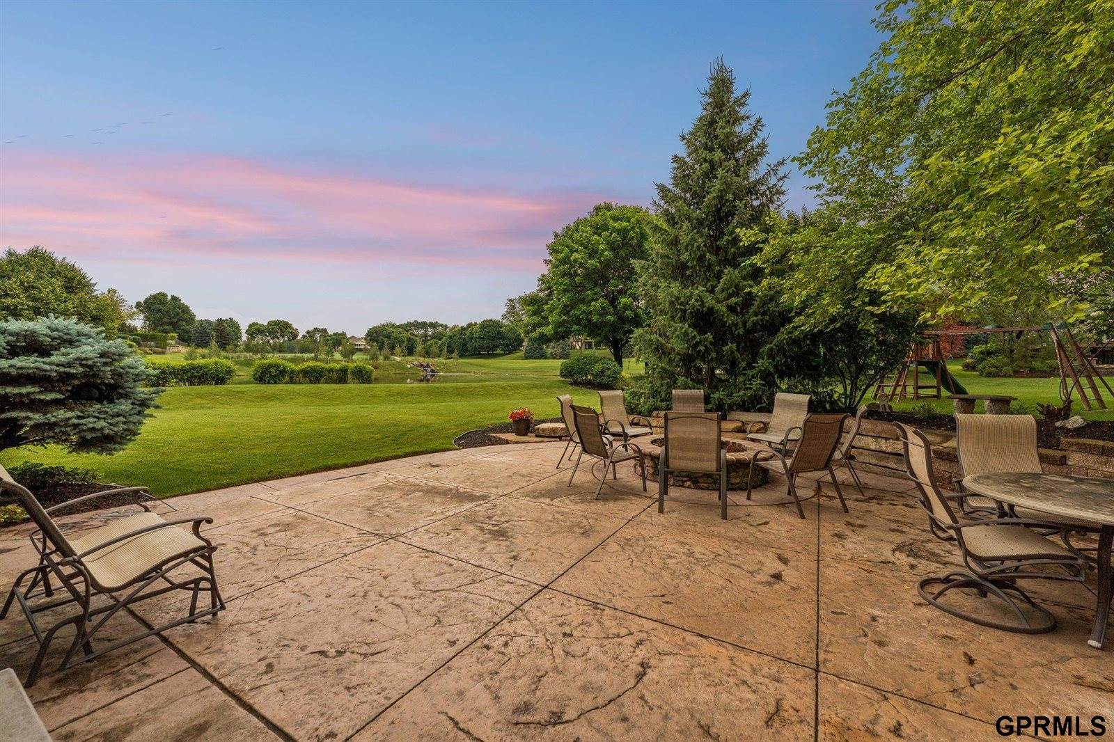 18540 Shadow Ridge Drive, Omaha, NE 68130