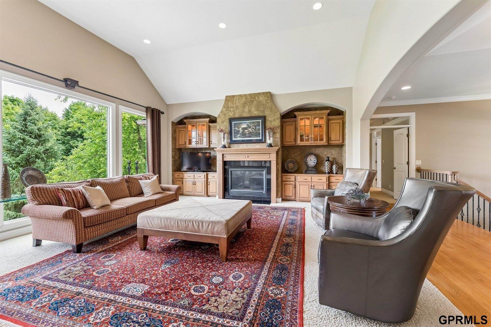 18540 Shadow Ridge Drive, Omaha, NE 68130