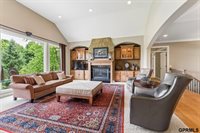 18540 Shadow Ridge Drive, Omaha, NE 68130