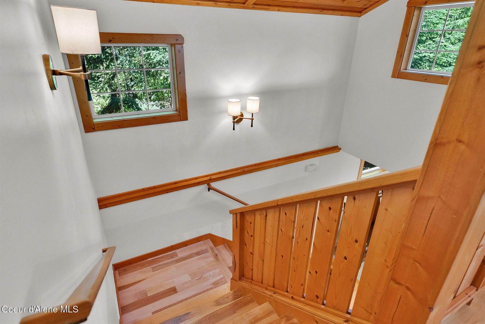 316 Brisboys Rd, Sagle, ID 83860