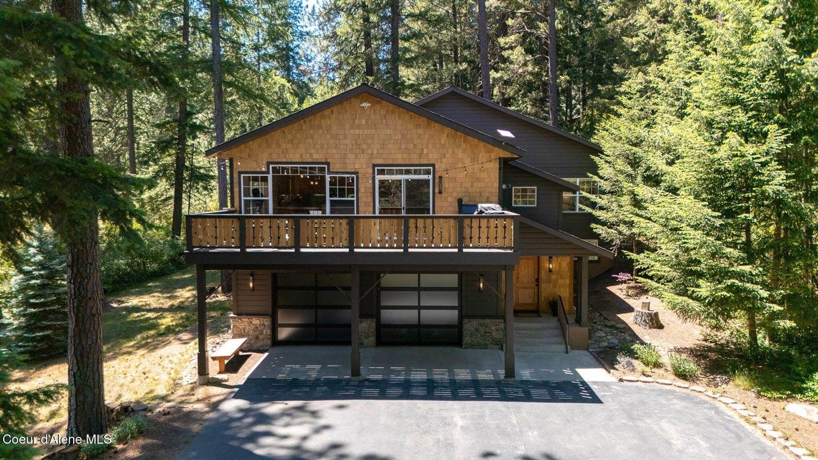 316 Brisboys Rd, Sagle, ID 83860
