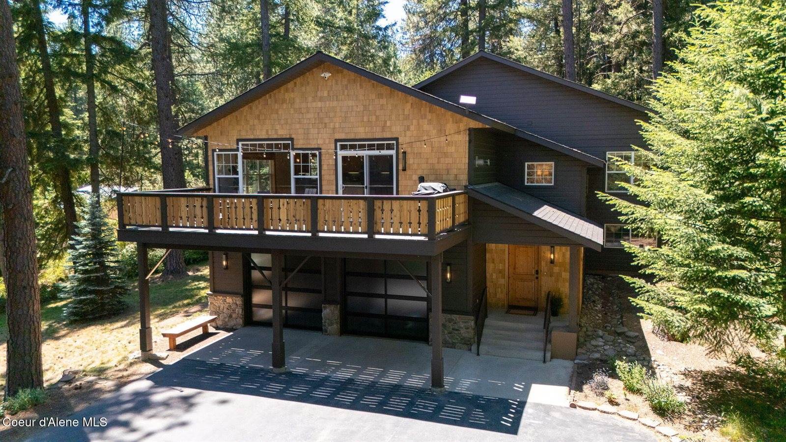 316 Brisboys Rd, Sagle, ID 83860