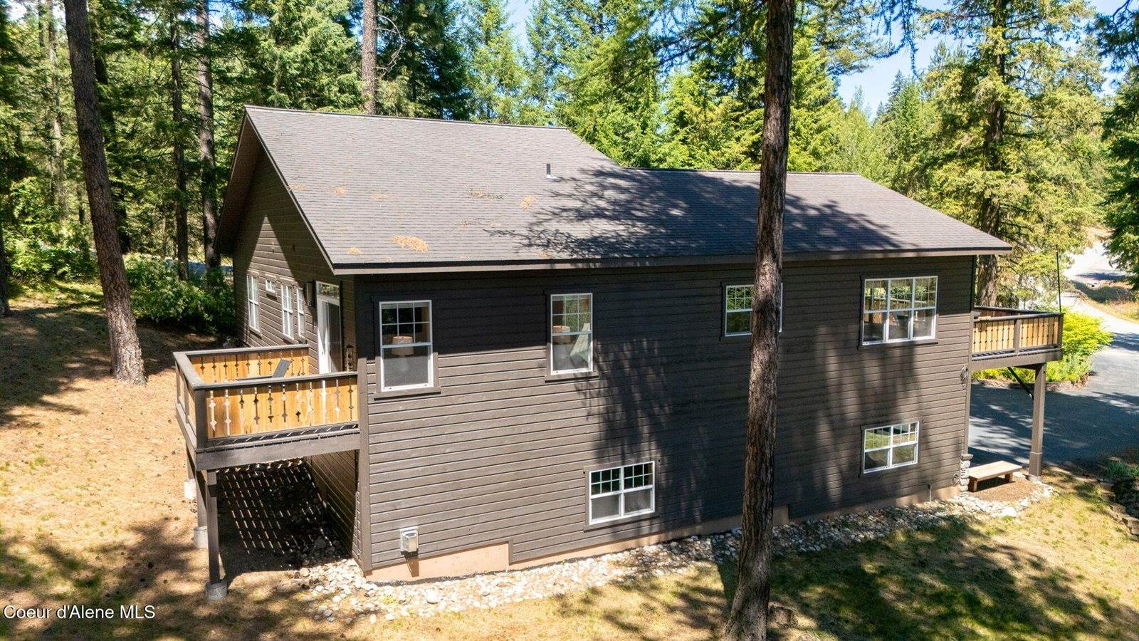 316 Brisboys Rd, Sagle, ID 83860