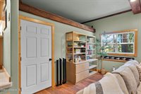316 Brisboys Rd, Sagle, ID 83860