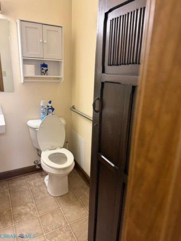 2898 George washington Mem Highway, Hayes, VA 23072