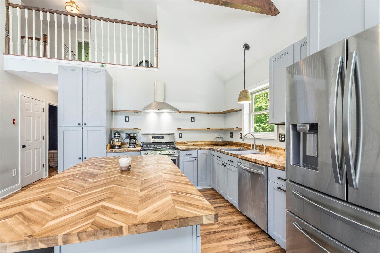 75 Marsh Road, Belfast, ME 04915