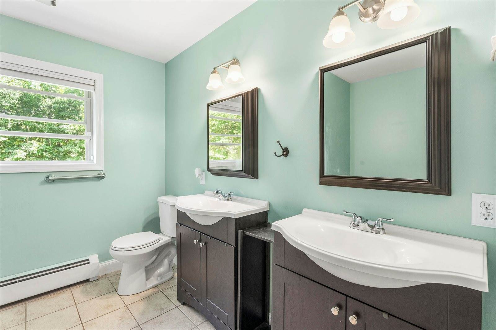 75 Marsh Road, Belfast, ME 04915