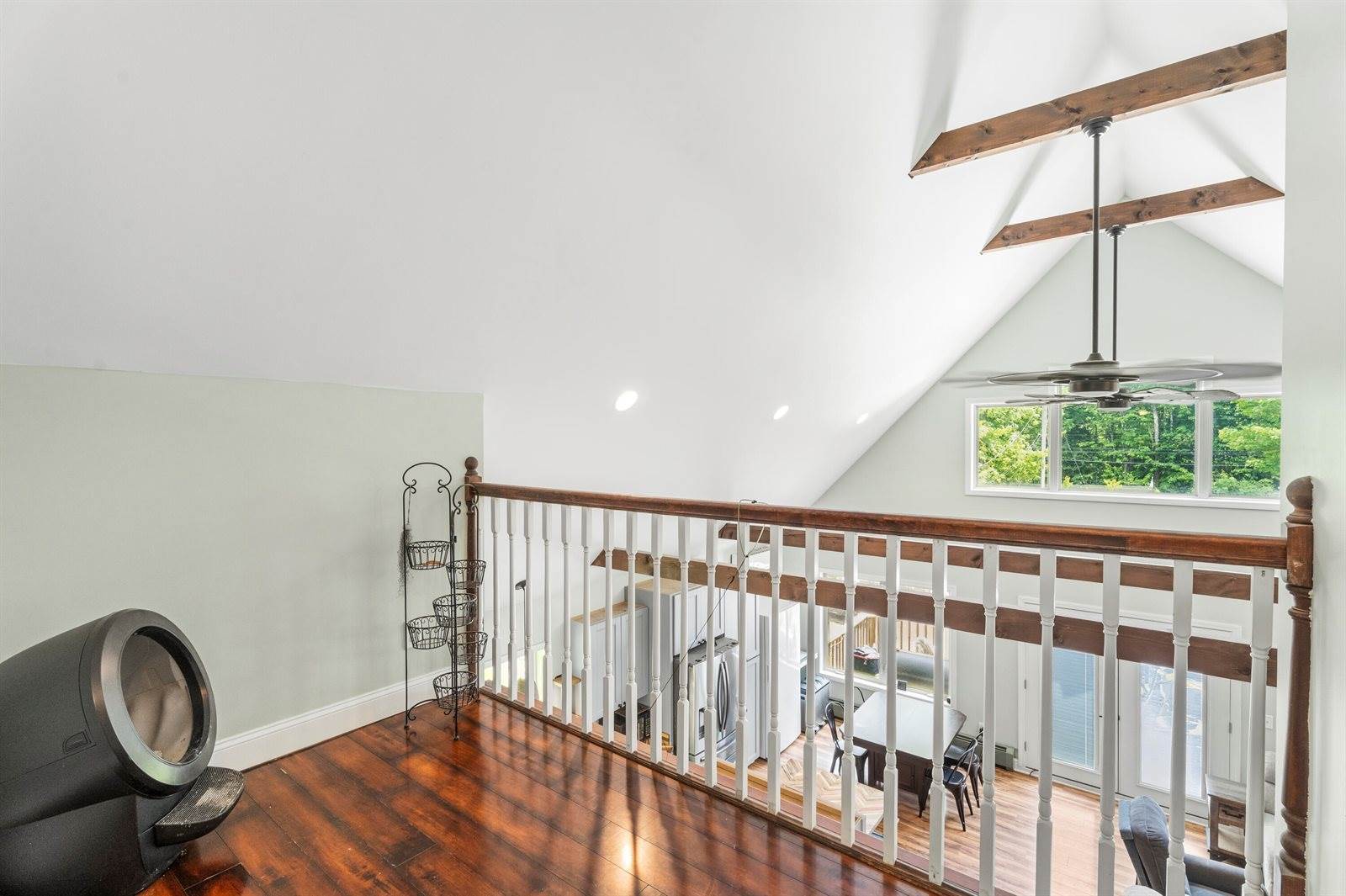 75 Marsh Road, Belfast, ME 04915