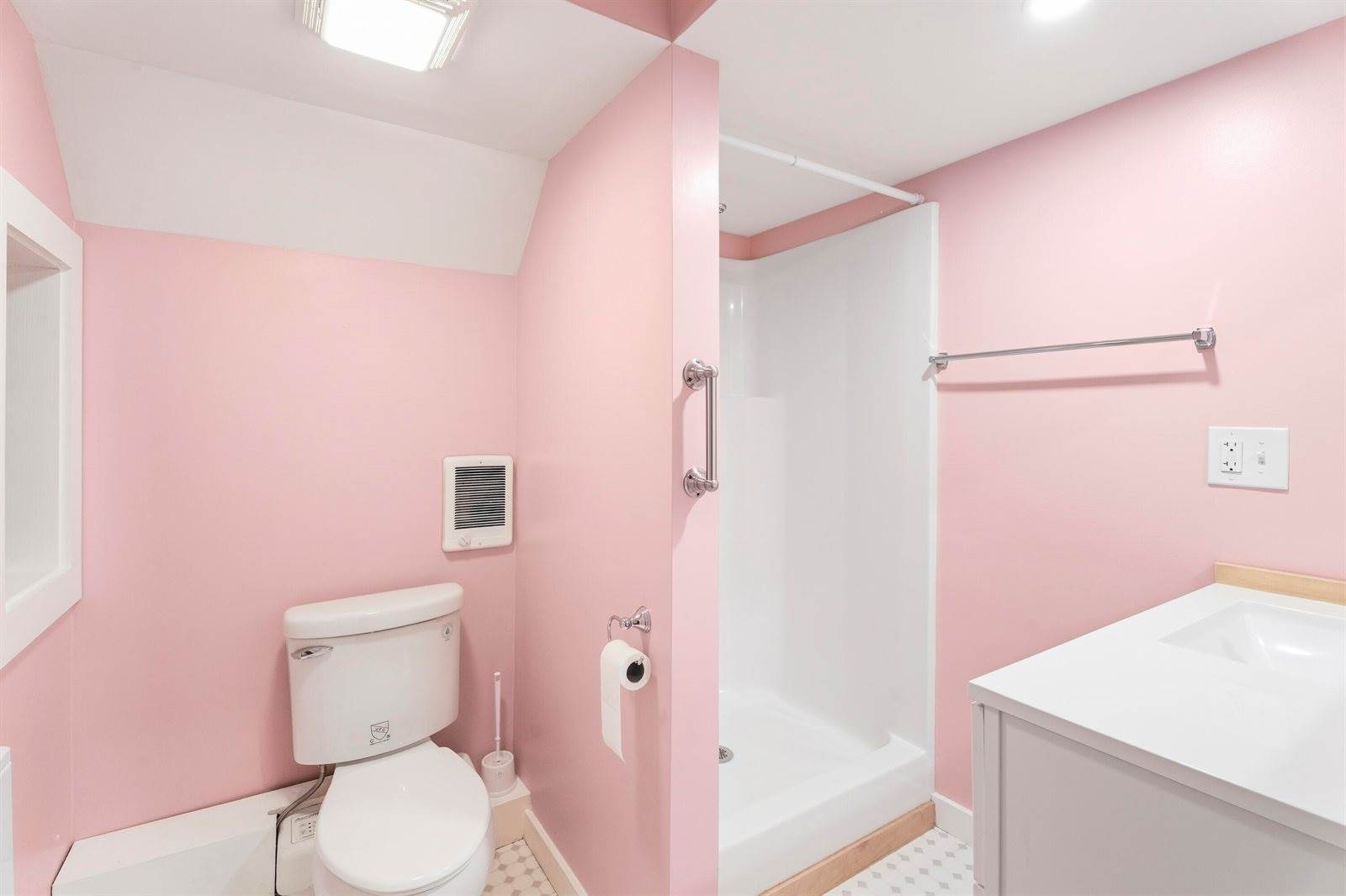 75 Marsh Road, Belfast, ME 04915
