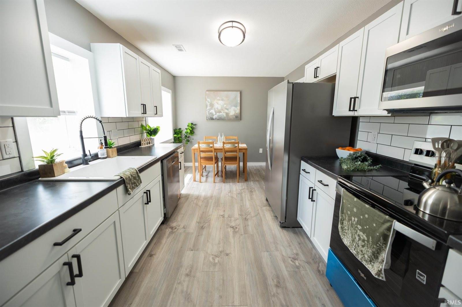 8694 S Vine Street, Straughn, IN 47387