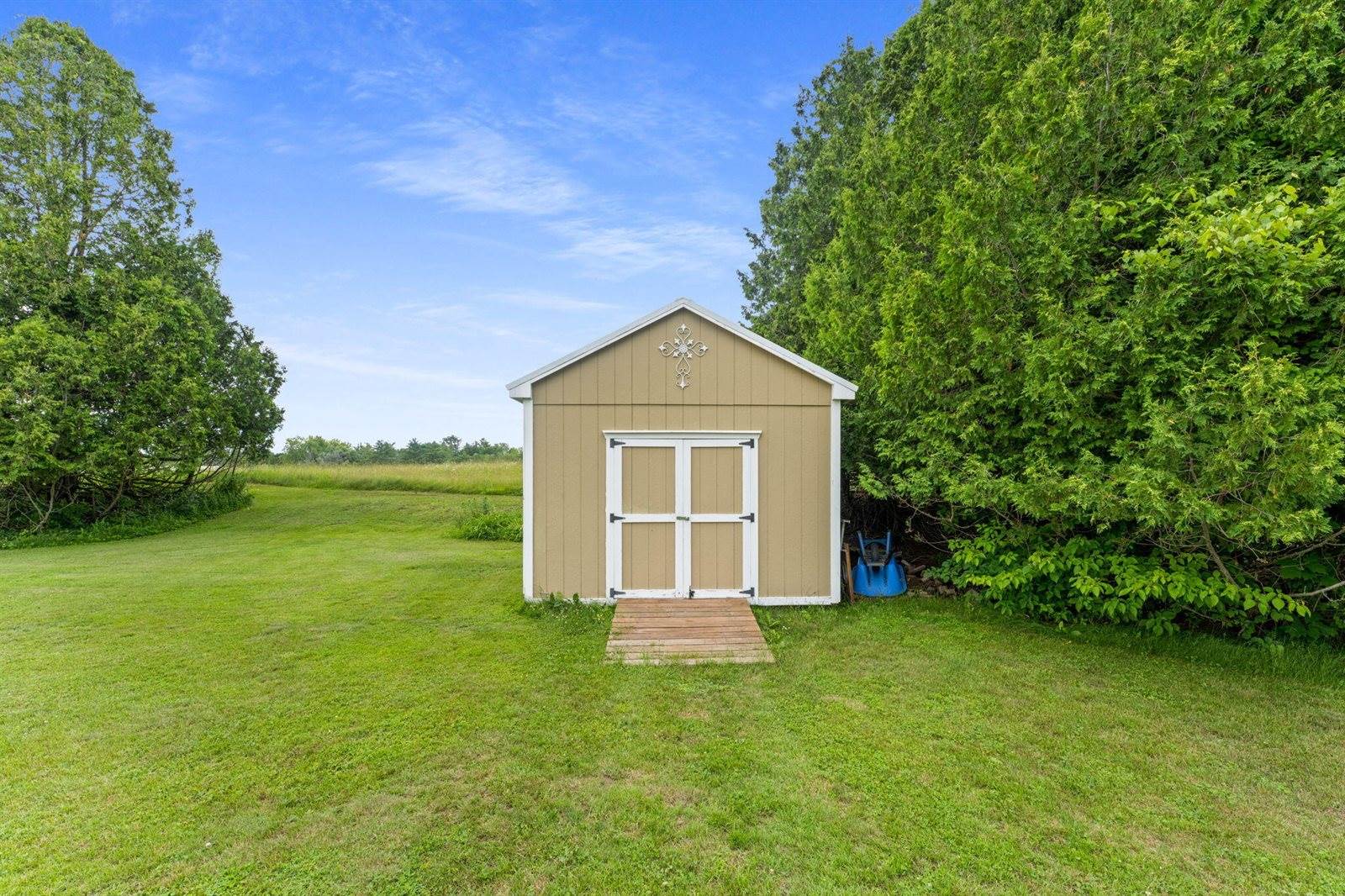 34 Kennebec Drive, Benton, ME 04901