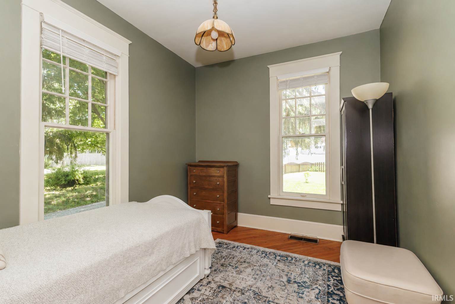 1331 S Burlington Drive, Muncie, IN 47302