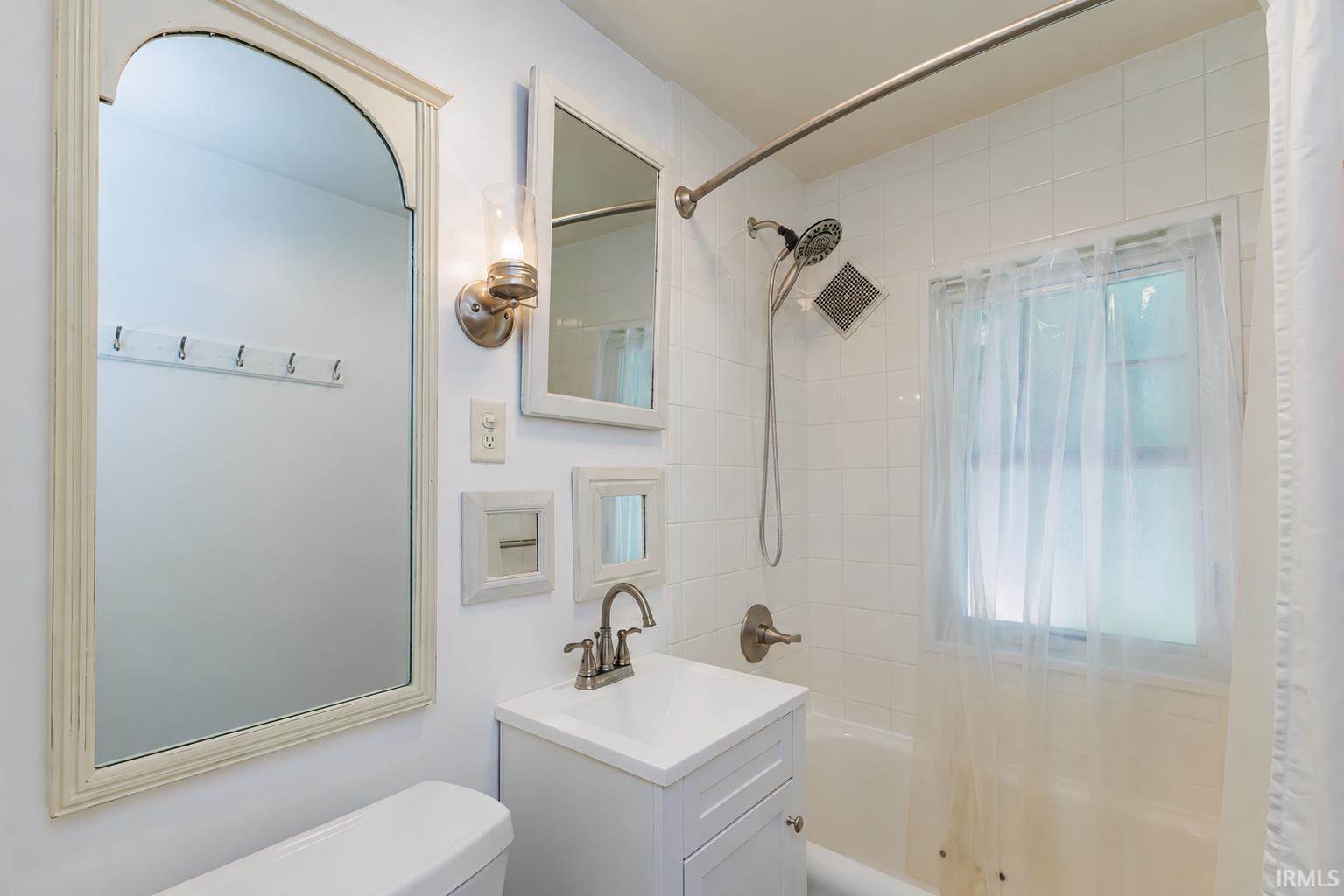 1331 S Burlington Drive, Muncie, IN 47302