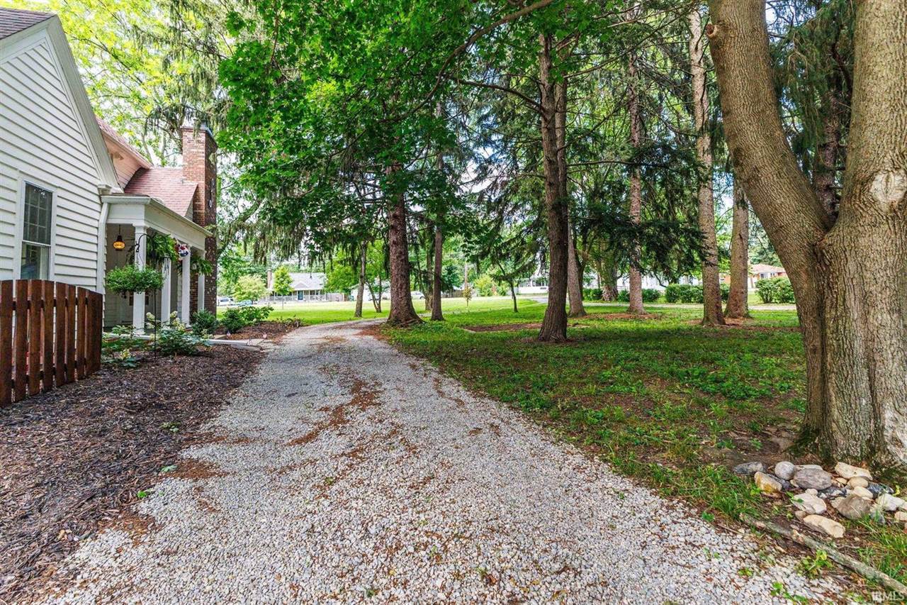 1331 S Burlington Drive, Muncie, IN 47302