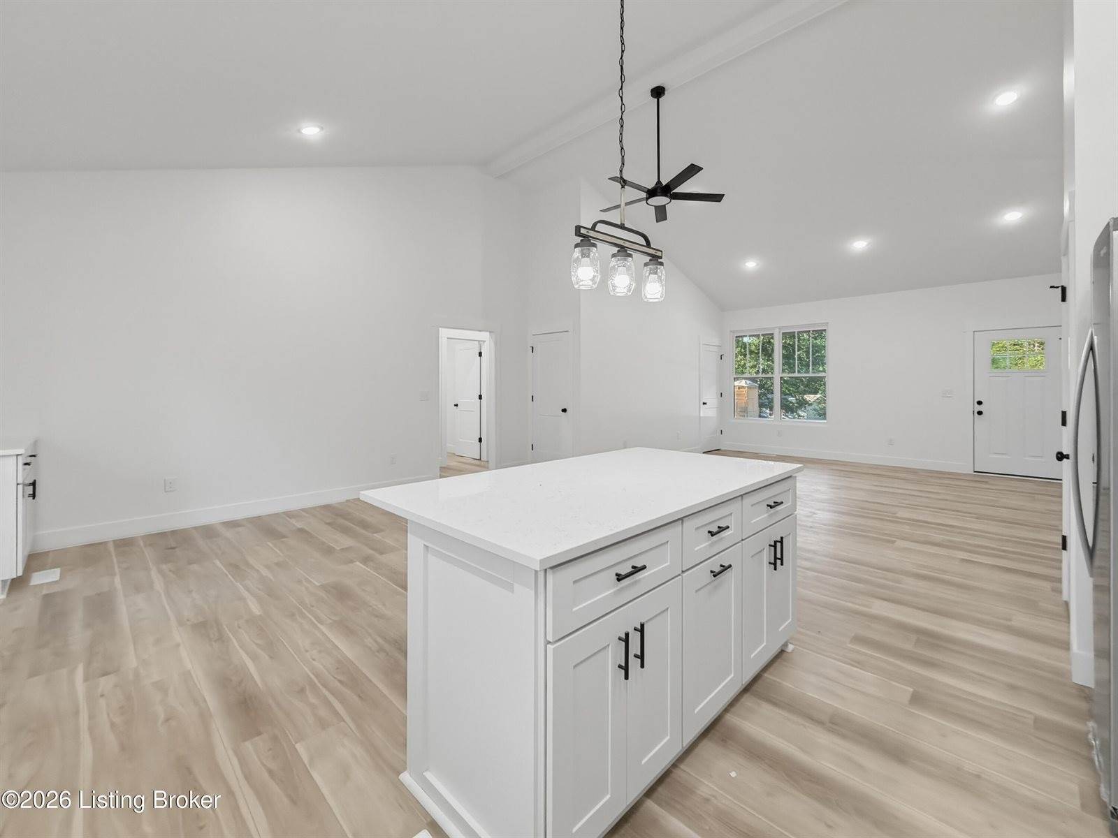 244 Quail Run Rd, Brandenburg, KY 40108