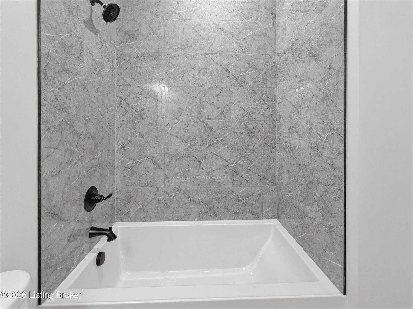 244 Quail Run Rd, Brandenburg, KY 40108