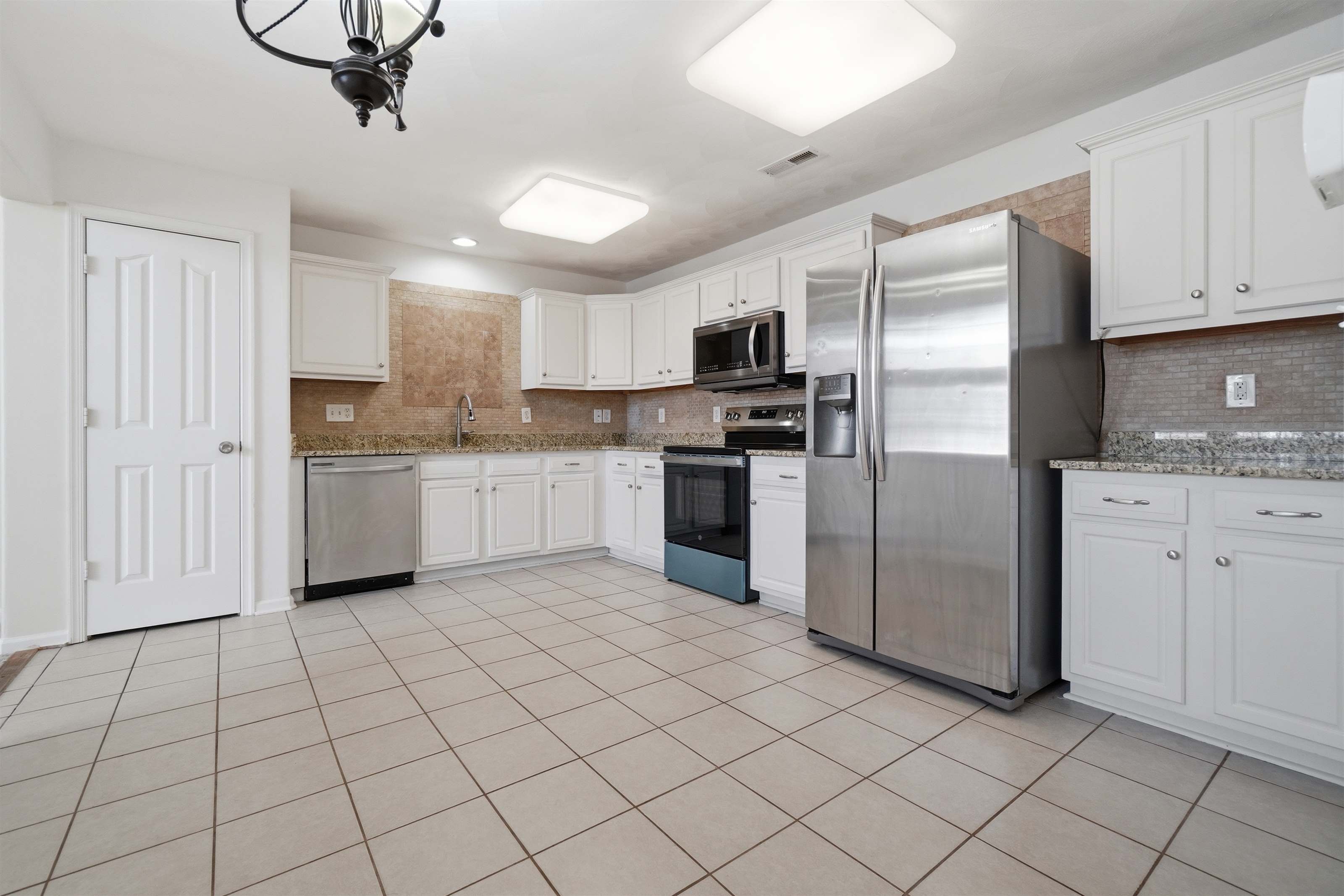 3915 Sutter St., Virginia Beach, VA 23462