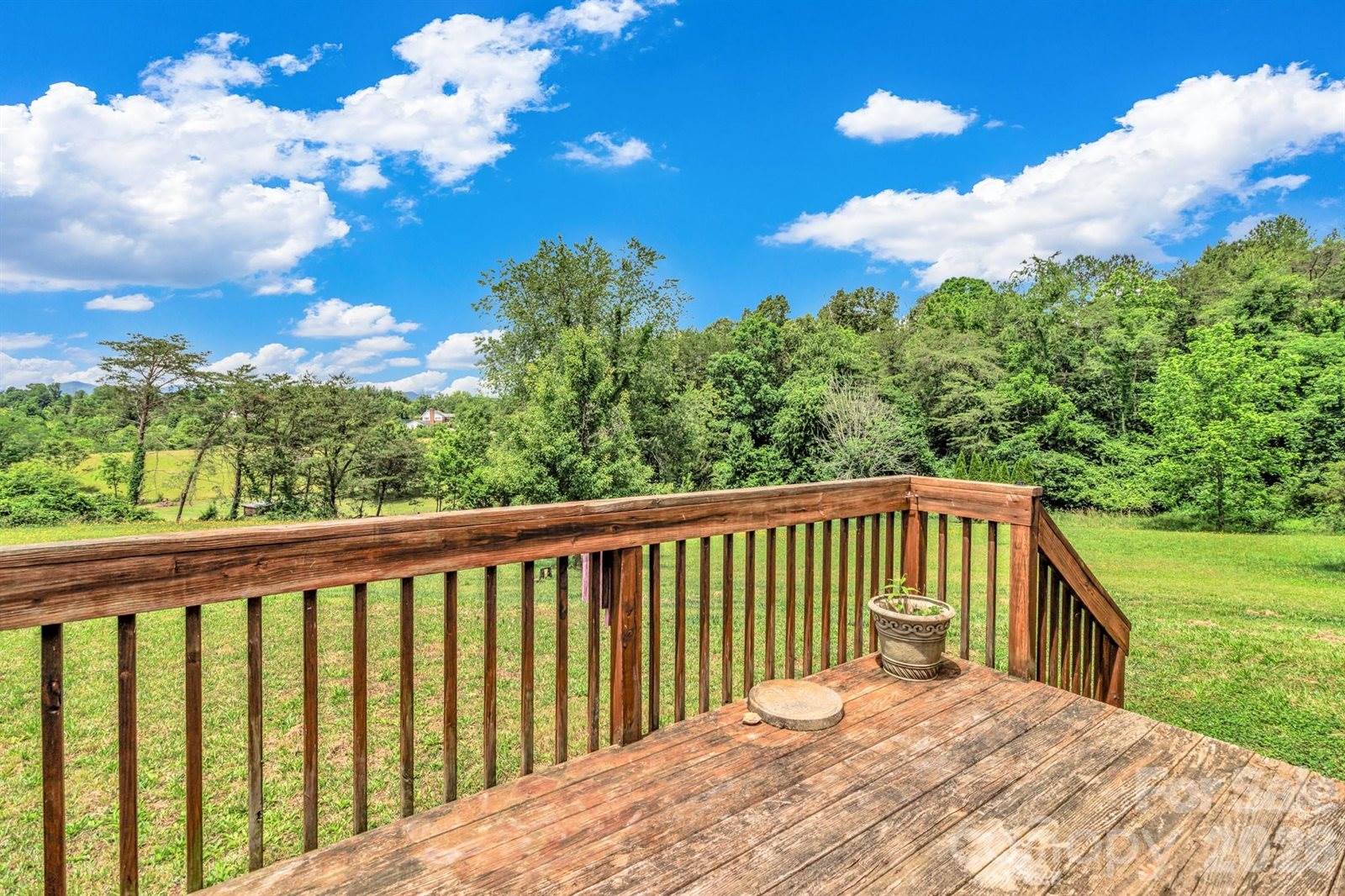 12 Green Cove Lane, Alexander, NC 28701