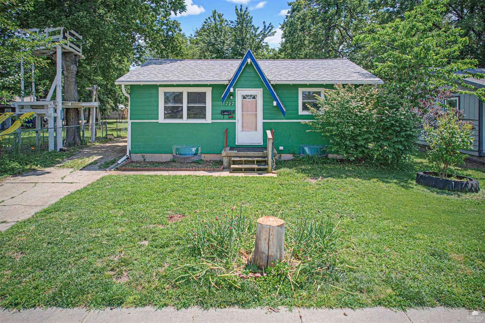 727 West 14th Street, Junction City, KS 66441