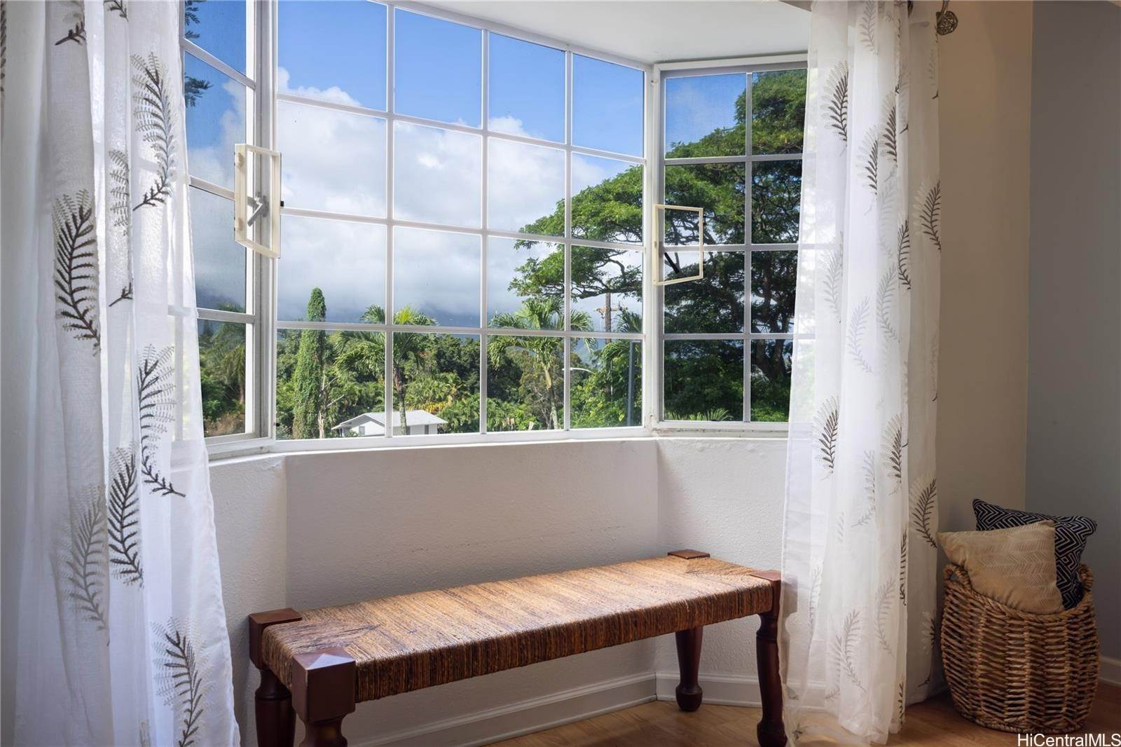 44-110 Ikeanani Drive