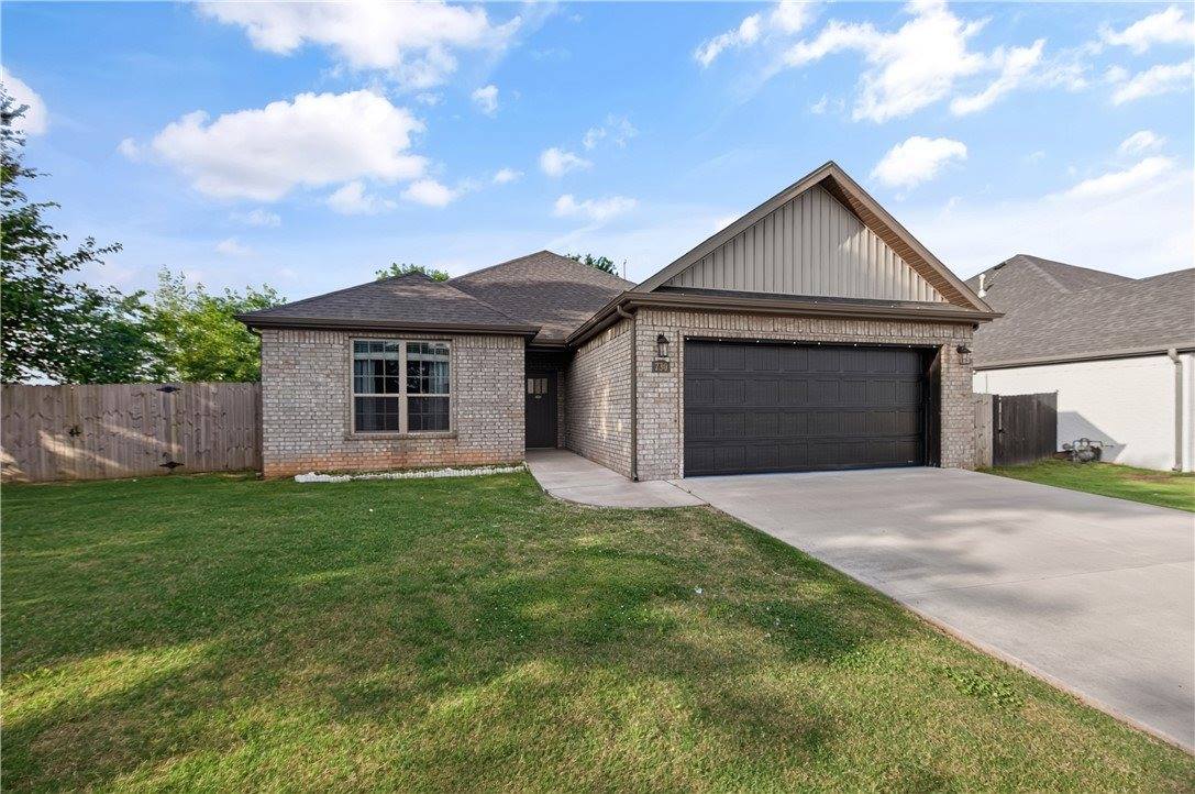 730 Winston Place, Centerton, AR 72719