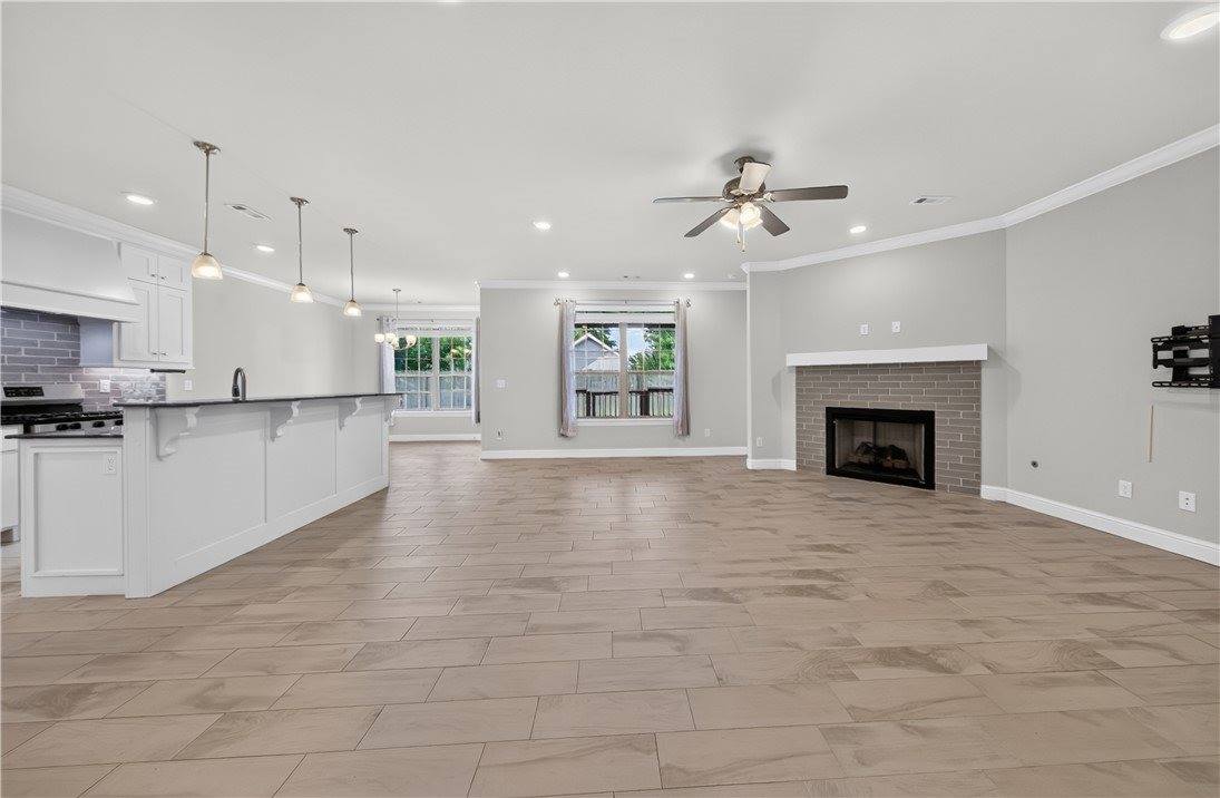 730 Winston Place, Centerton, AR 72719