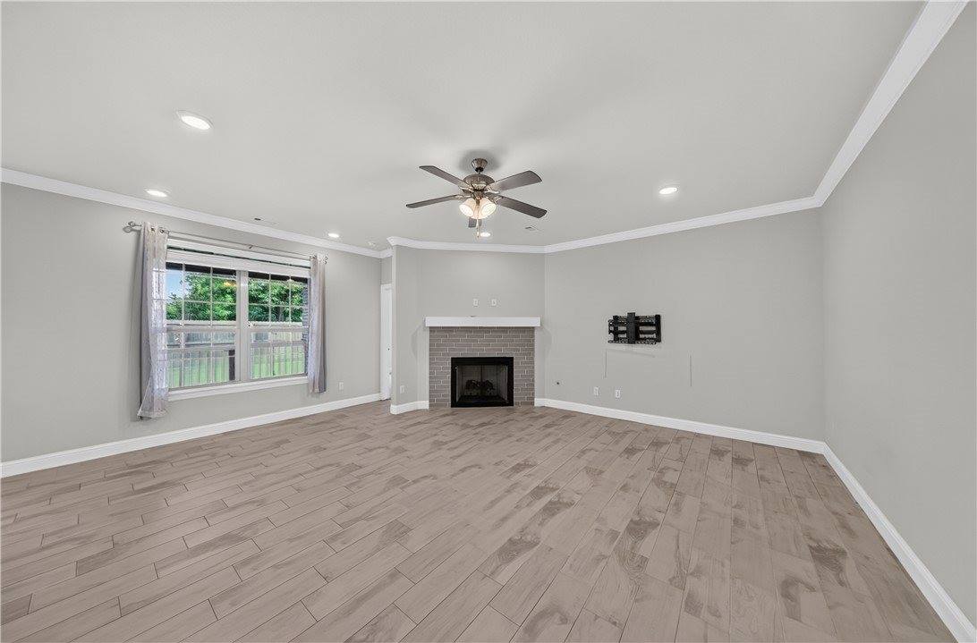 730 Winston Place, Centerton, AR 72719
