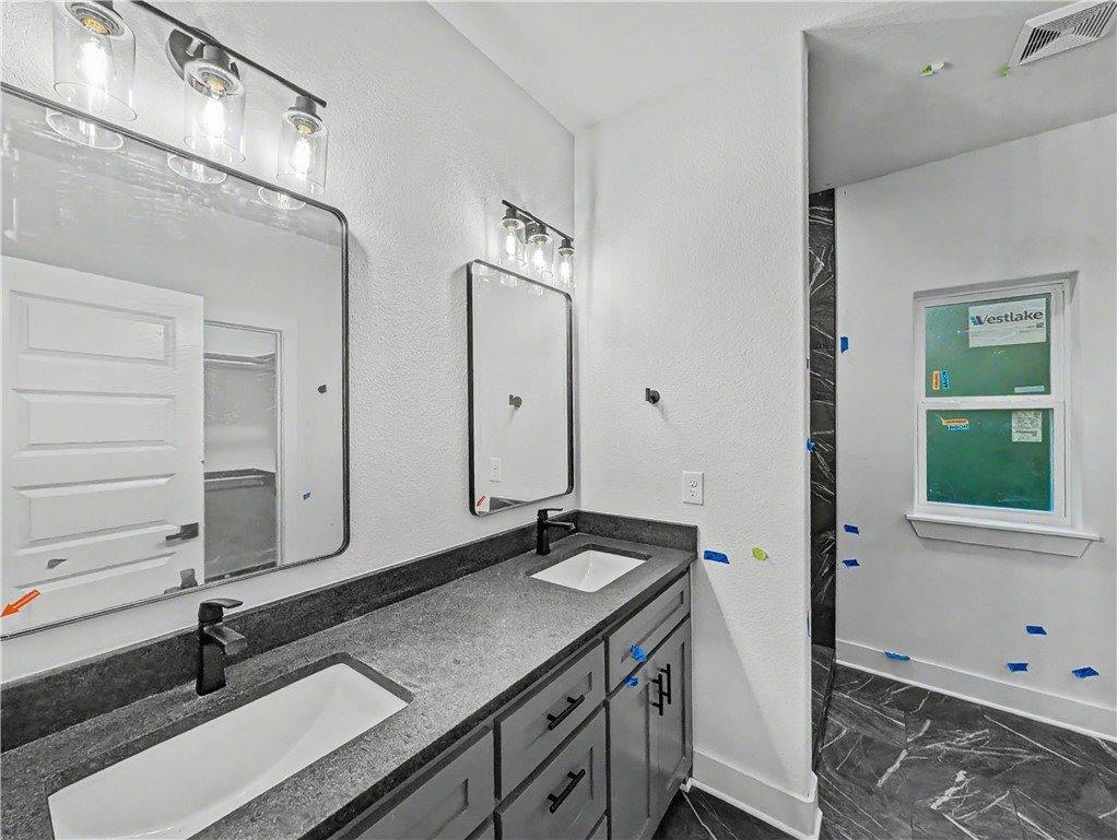 19 Francis Lane, Bella Vista, AR 72715