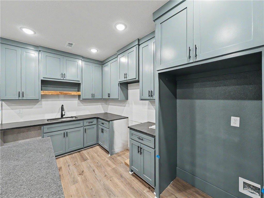 19 Francis Lane, Bella Vista, AR 72715