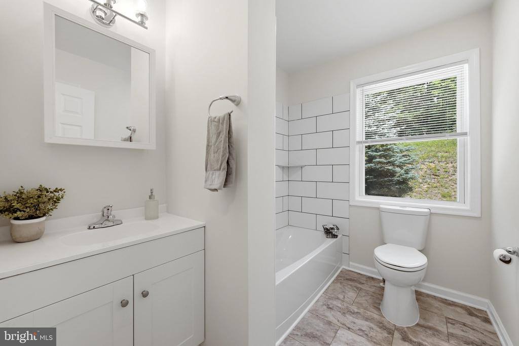 1355 Perry, Winchester, VA 22602