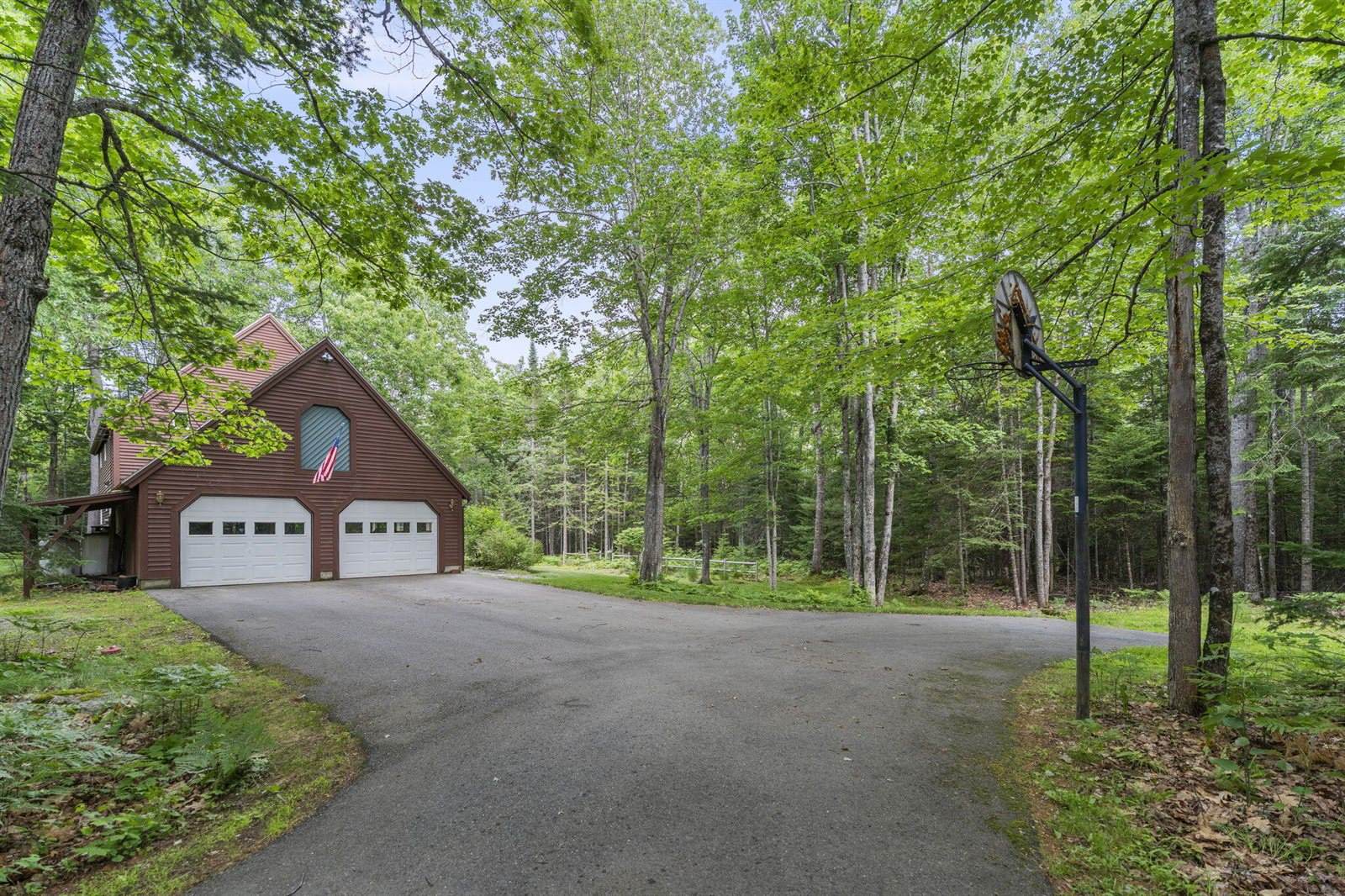 121 Eaton Ridge Drive, Holden, ME 04429