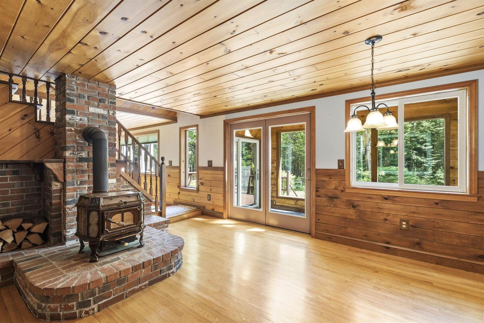 121 Eaton Ridge Drive, Holden, ME 04429