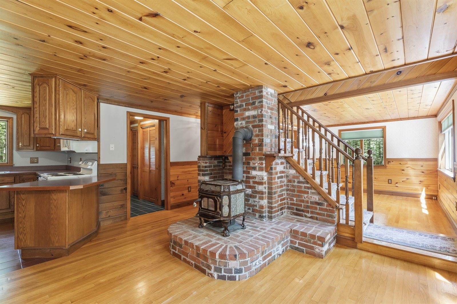 121 Eaton Ridge Drive, Holden, ME 04429