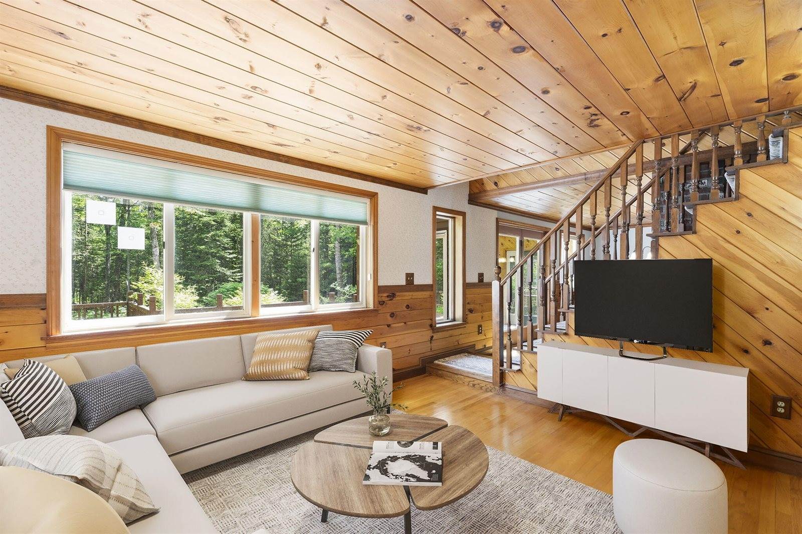 121 Eaton Ridge Drive, Holden, ME 04429