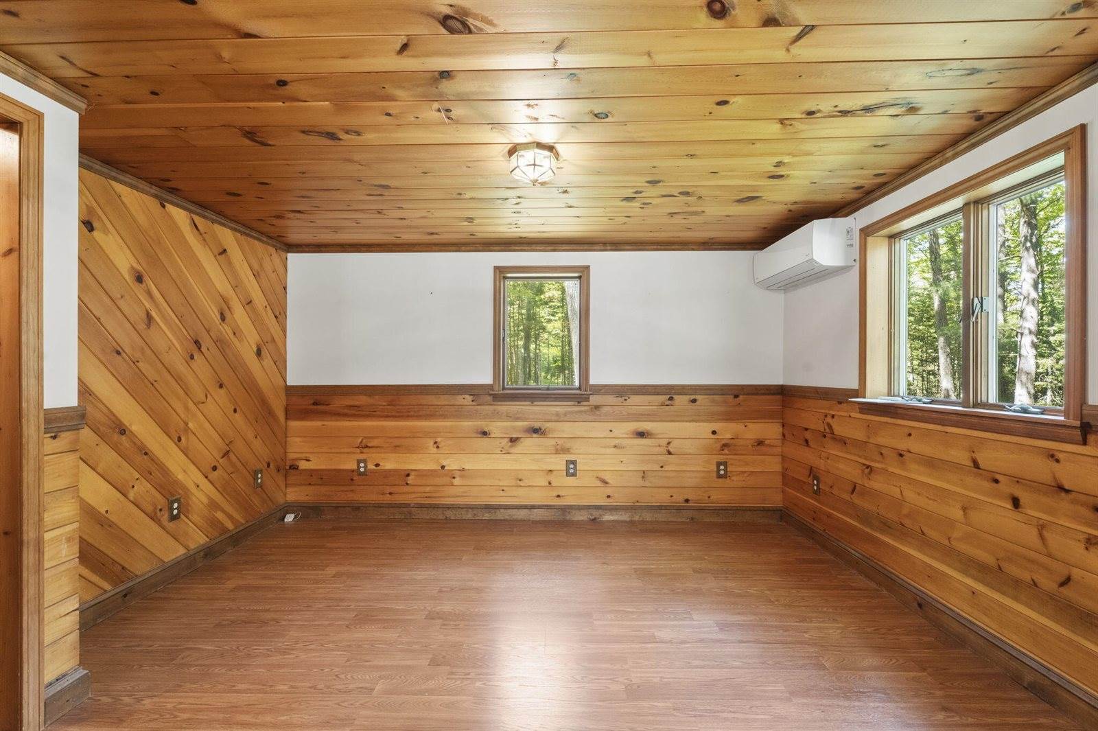 121 Eaton Ridge Drive, Holden, ME 04429