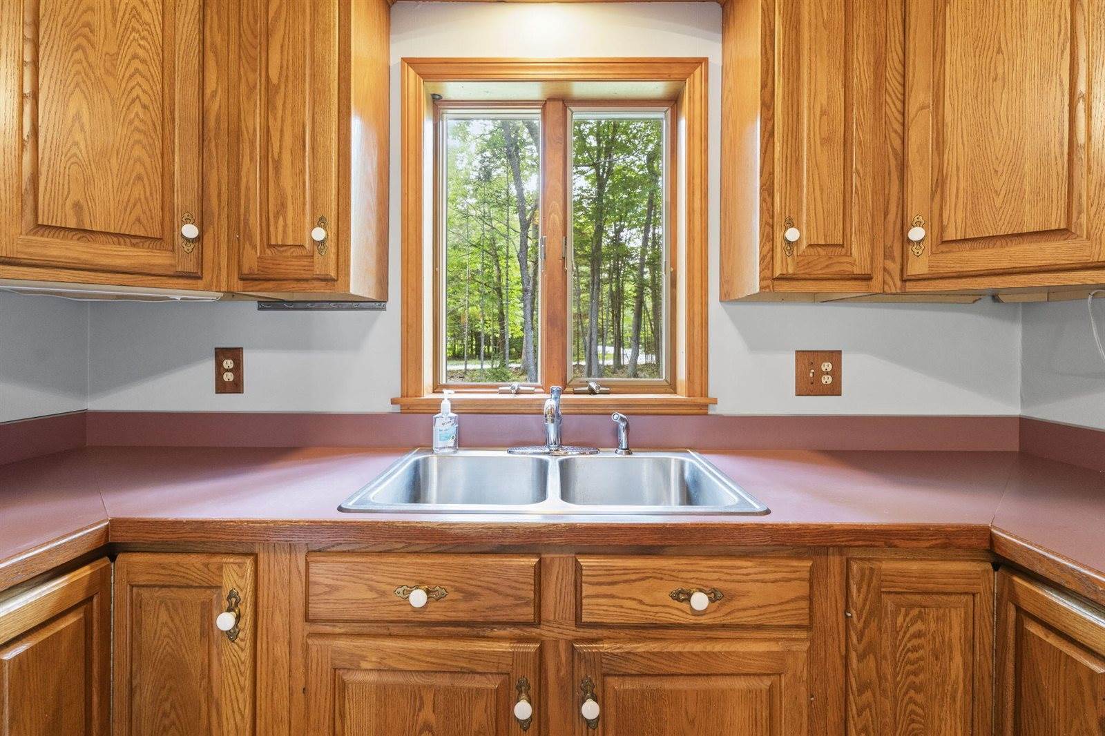 121 Eaton Ridge Drive, Holden, ME 04429