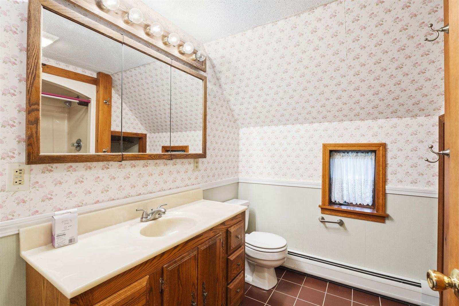 121 Eaton Ridge Drive, Holden, ME 04429