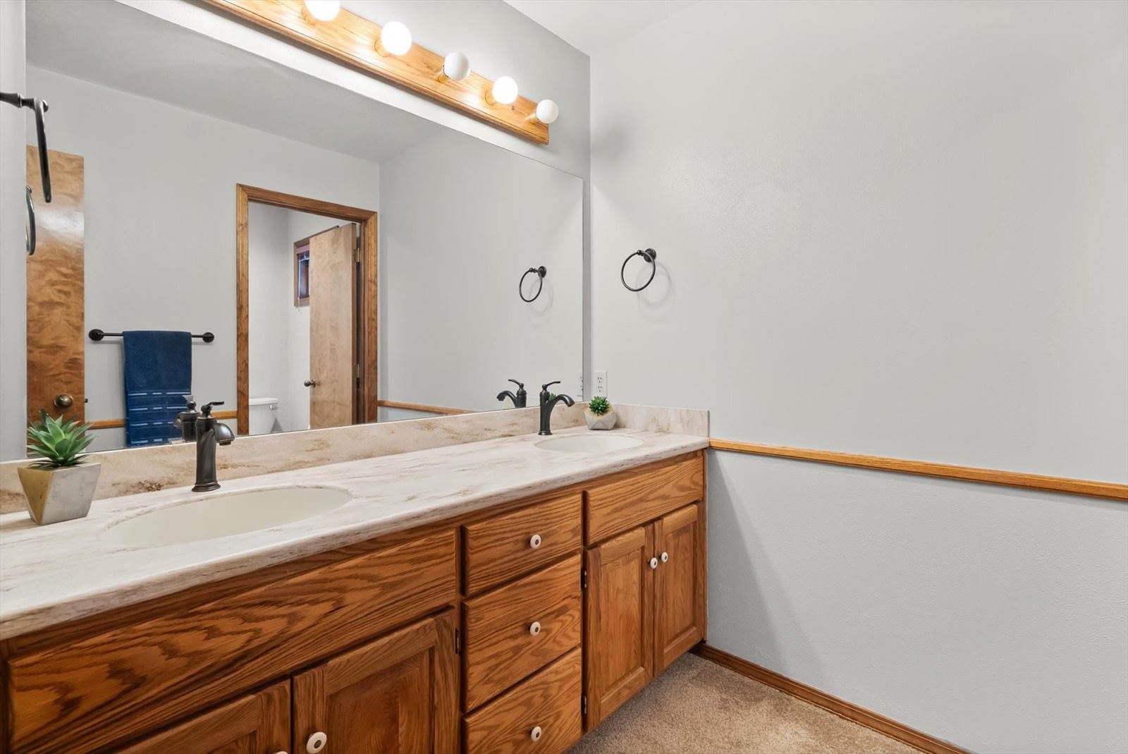 636 Country Way North, Kalispell, MT 59901