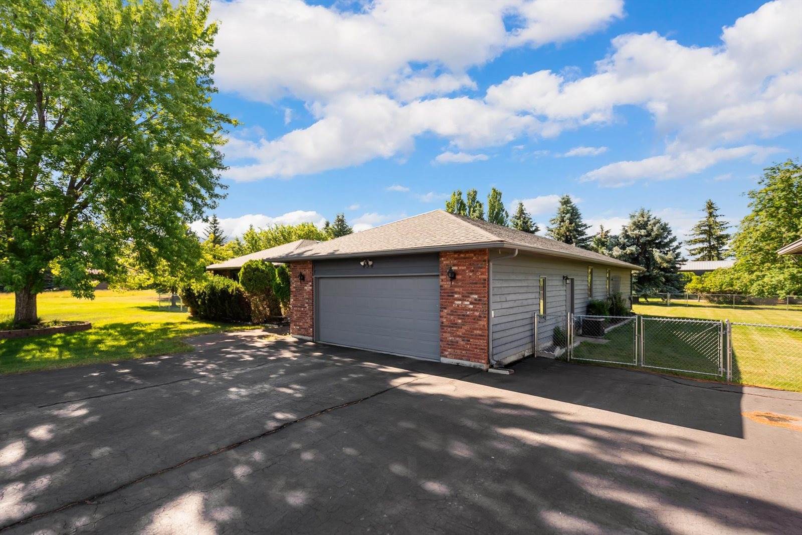 636 Country Way North, Kalispell, MT 59901
