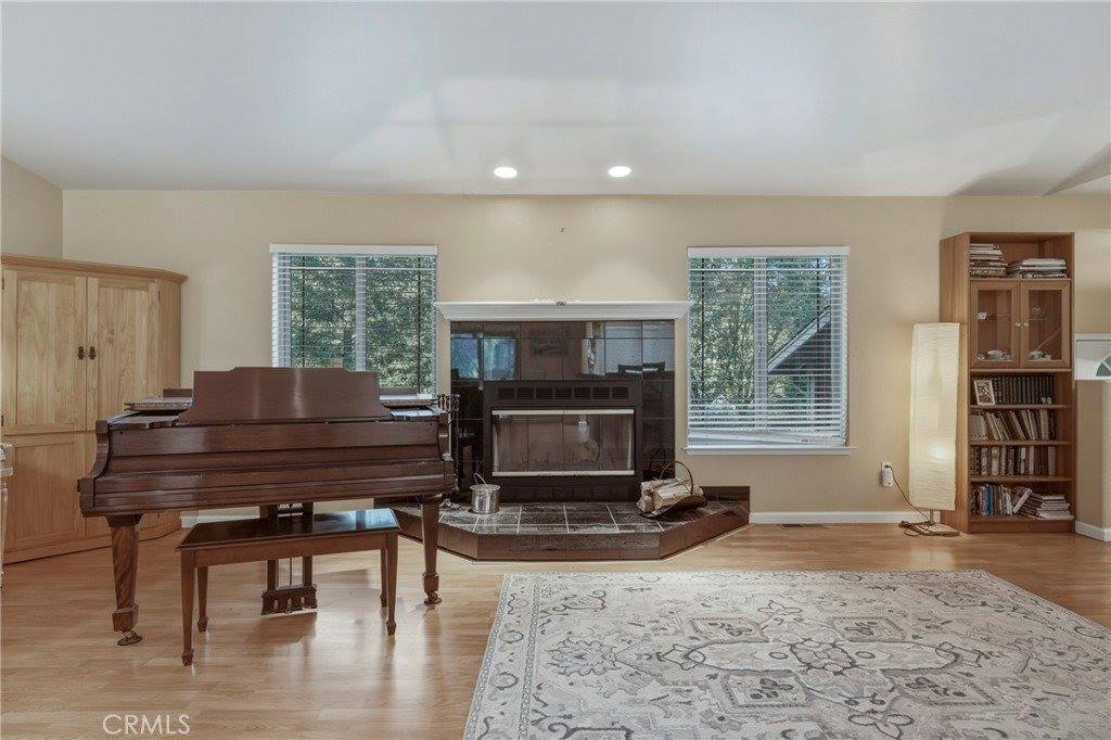 15800 Rainbow, Cobb, CA 95426