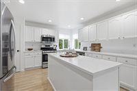 16725 SE Cohiba Ct, Damascus, OR 97089