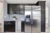 1215 NE 195TH Ave, Portland, OR 97230