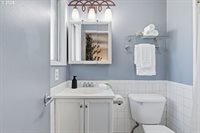 1215 NE 195TH Ave, Portland, OR 97230