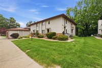 5812 36th Avenue Court, Moline, IL 61265