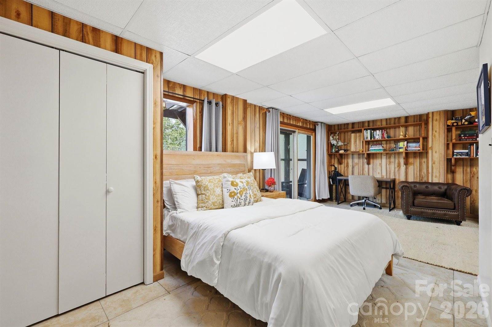 854 Ox Creek Crest Lane, Weaverville, NC 28787