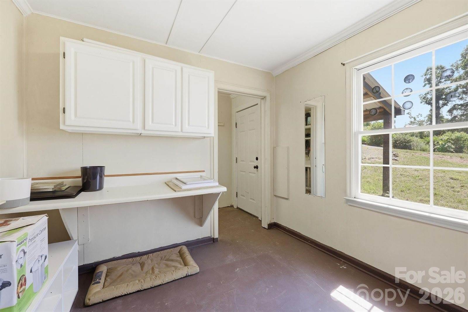 854 Ox Creek Crest Lane, Weaverville, NC 28787