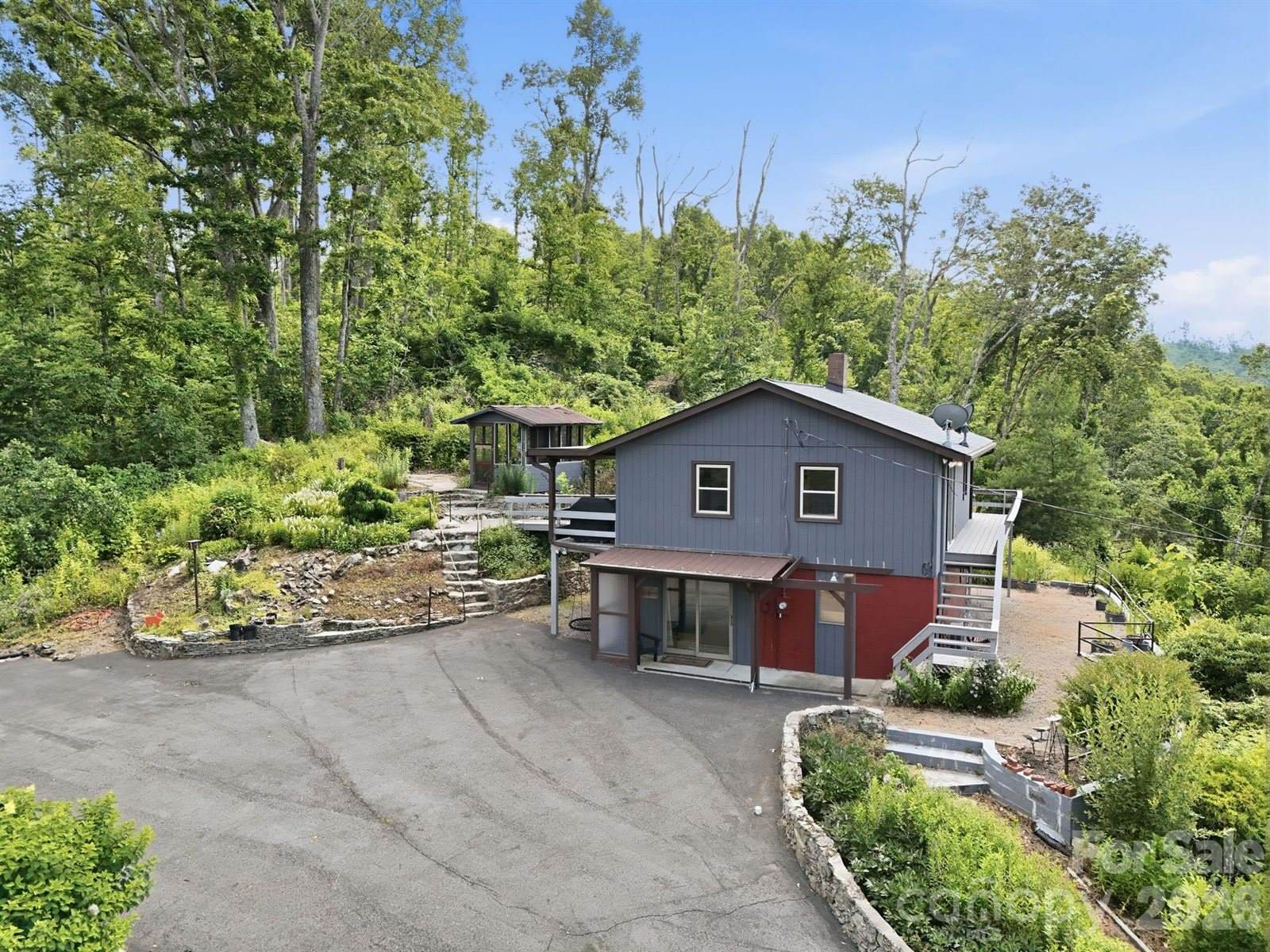 854 Ox Creek Crest Lane, Weaverville, NC 28787