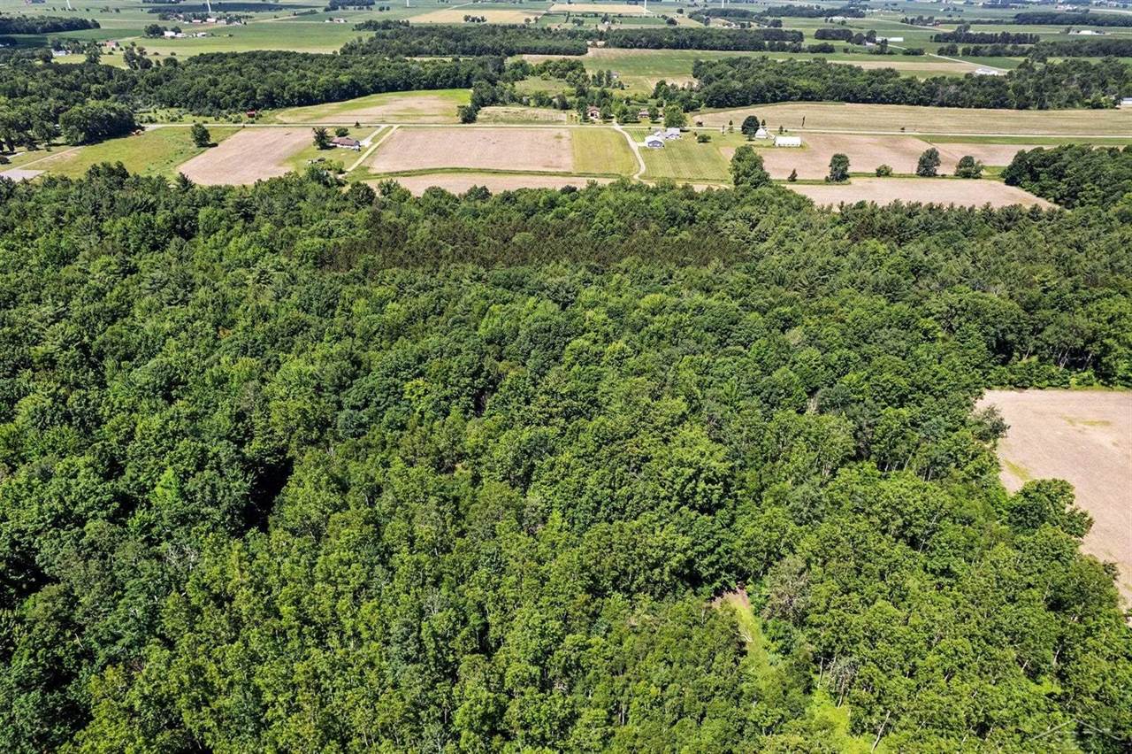 S Fenmore Road, Merrill, MI 48637