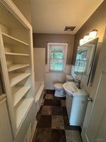 1954 Holcomb Street, Saginaw, MI 48602
